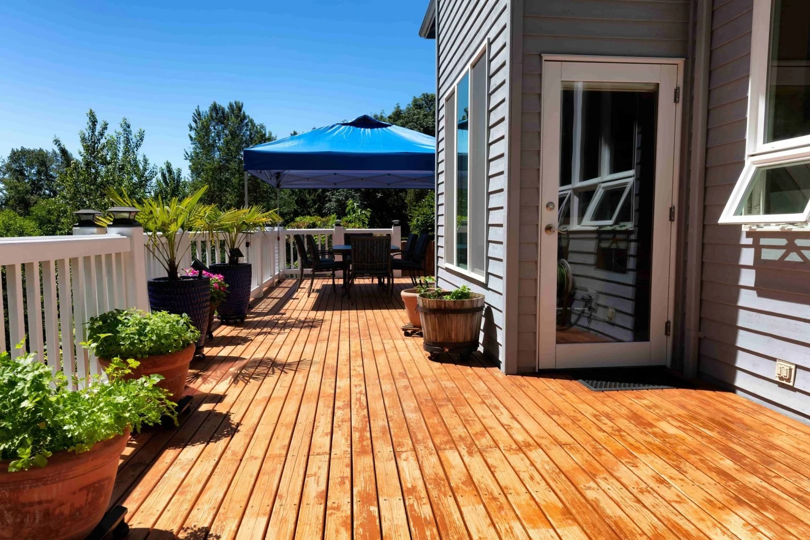 Outdoor Kitchens